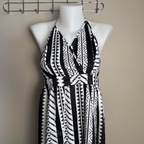 NIAY Women's 6 Aztec‎ Halter Maxi Beach Dress Spaghetti Straps Side Slits B & W - Picture 4 of 15